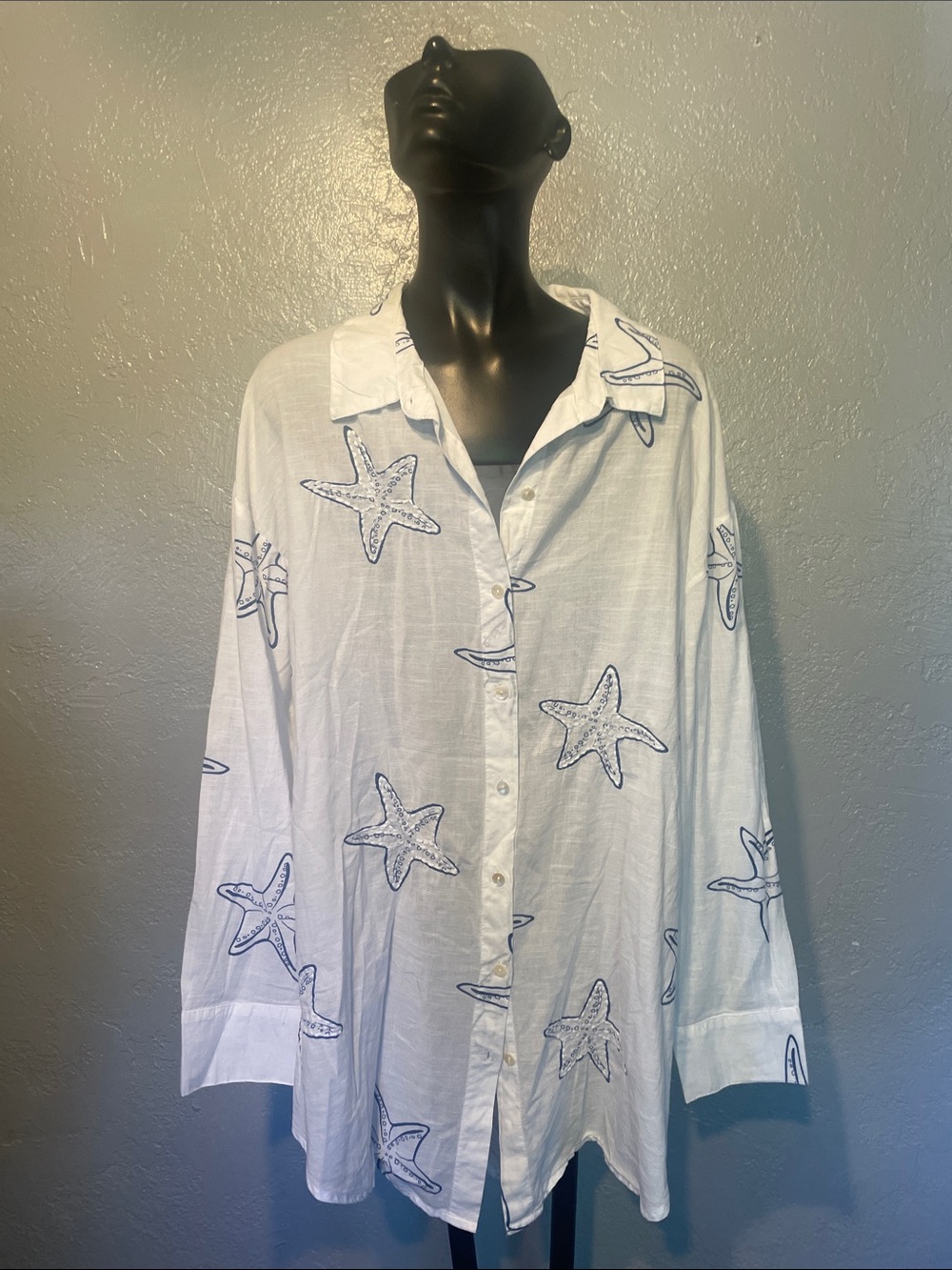 Casual White Starfish Button-Down Shirt cotton